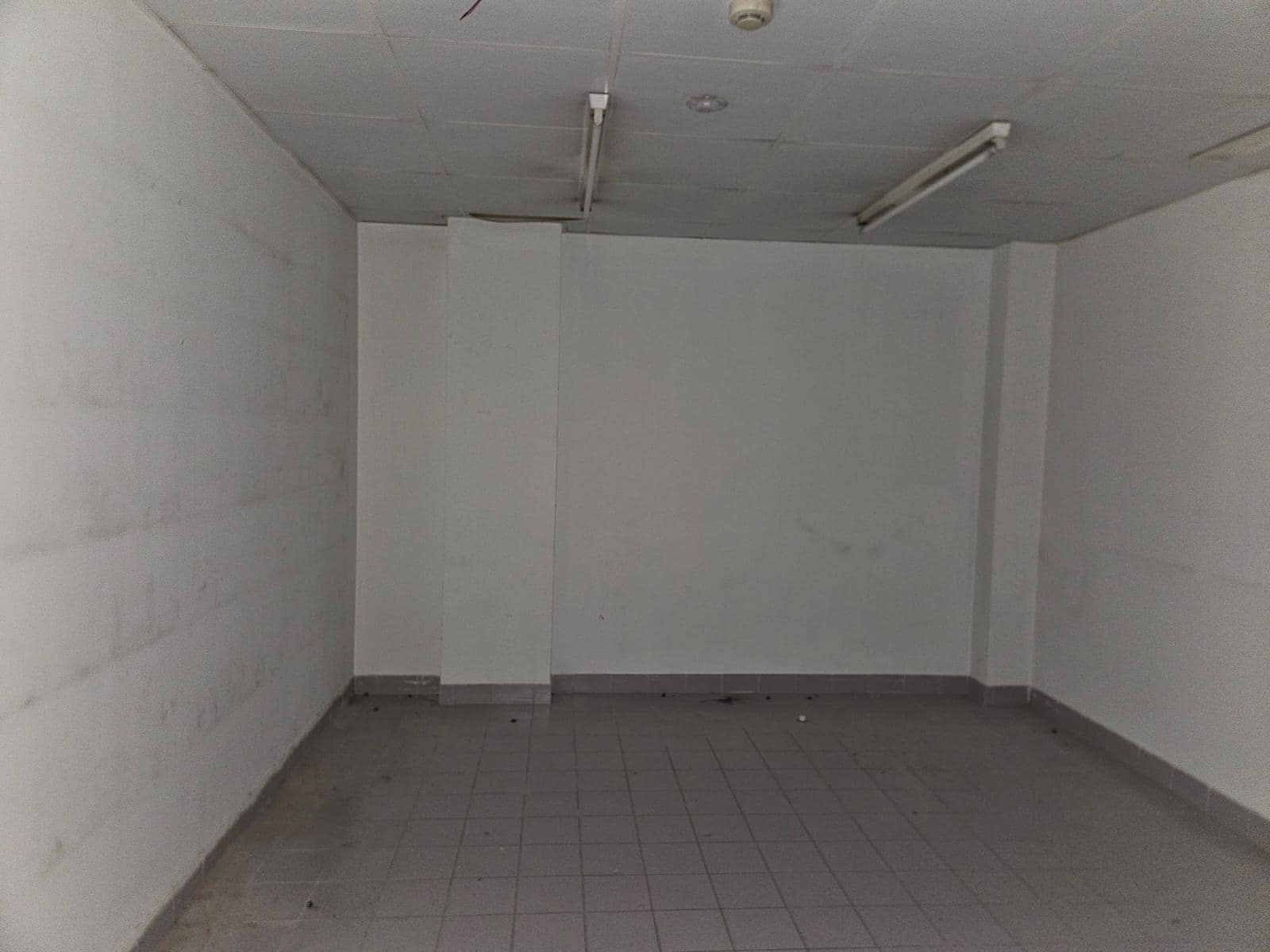 Local Commercial à vendre à Alicante ville - 240 000 € (Ref: 9583374)