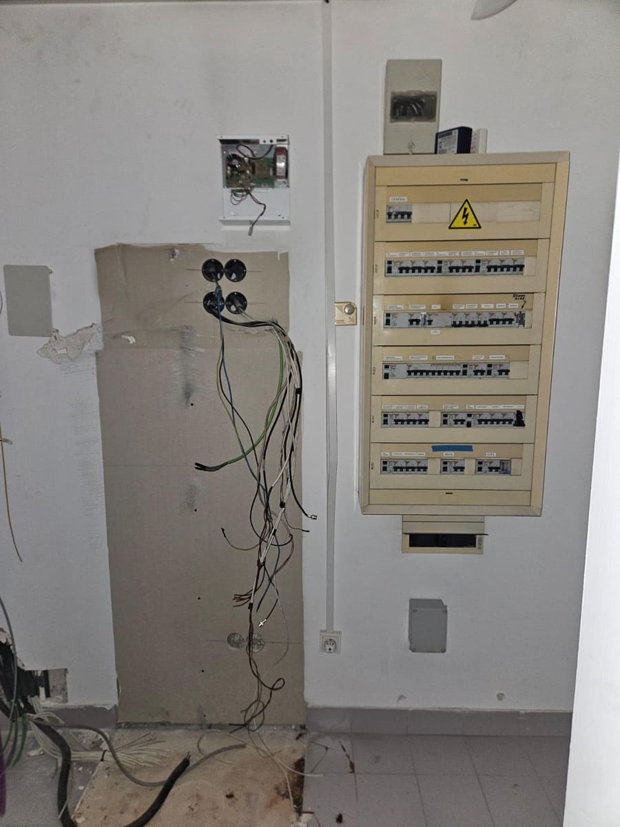 Local Commercial à vendre à Alicante ville - 240 000 € (Ref: 9583374)