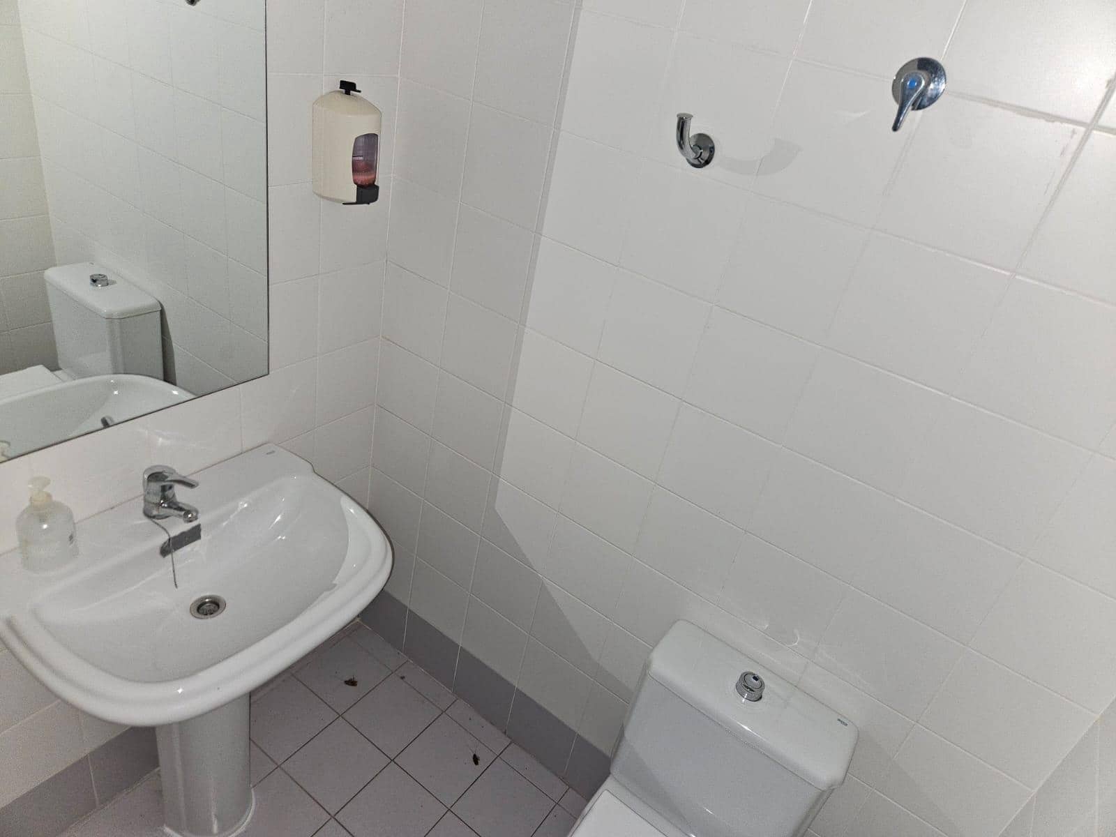 Local Commercial à vendre à Alicante ville - 240 000 € (Ref: 9583374)