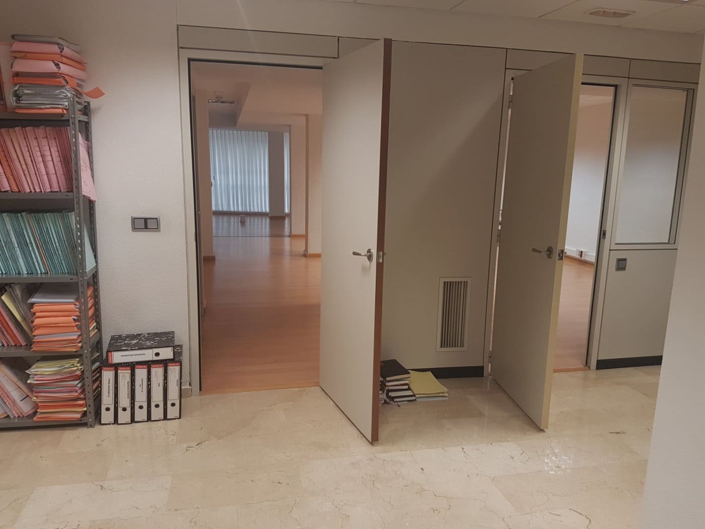 Kontor til salg i Alicante by - € 390.000 (Ref: 9583375)