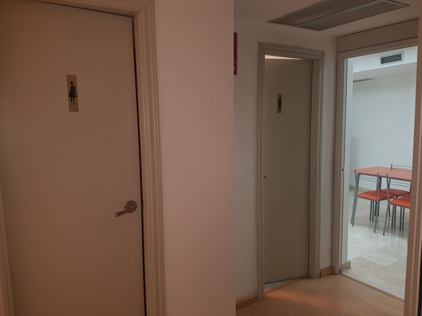 Kontor til salg i Alicante by - € 390.000 (Ref: 9583375)