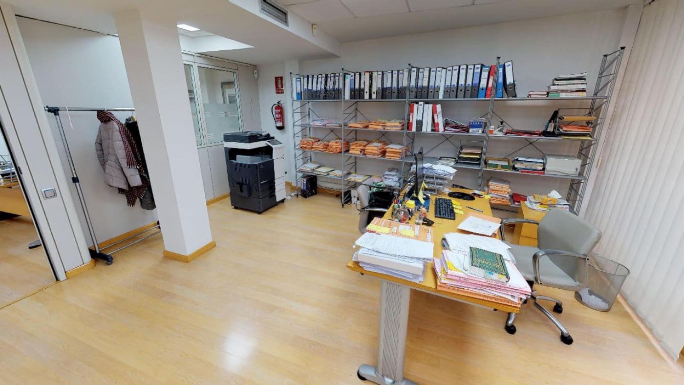 Kontor til salg i Alicante by - € 390.000 (Ref: 9583375)