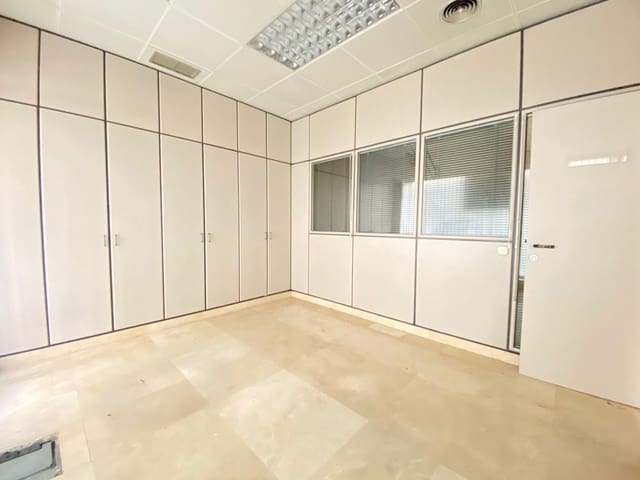 Comercial para venda em Alicante cidade - 372 600 € (Ref: 9583376)