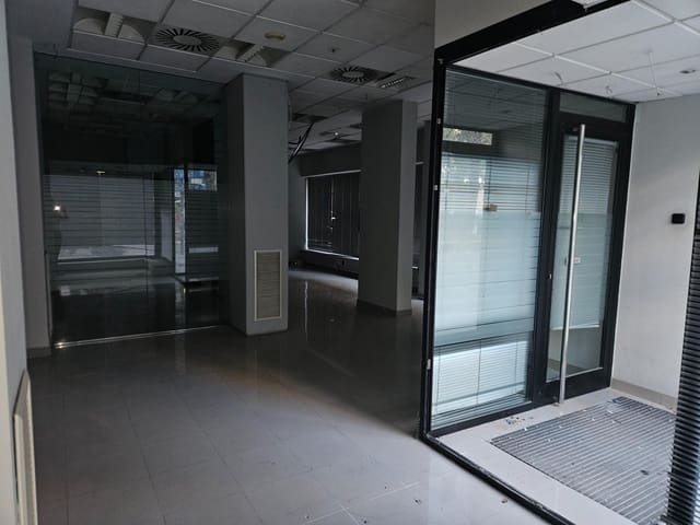 Commerciale in vendita in Ensanche - Diputacion, Alicante città - 680.000 € (Rif: 9583377)
