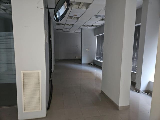 Commerciale in vendita in Ensanche - Diputacion, Alicante città - 680.000 € (Rif: 9583377)