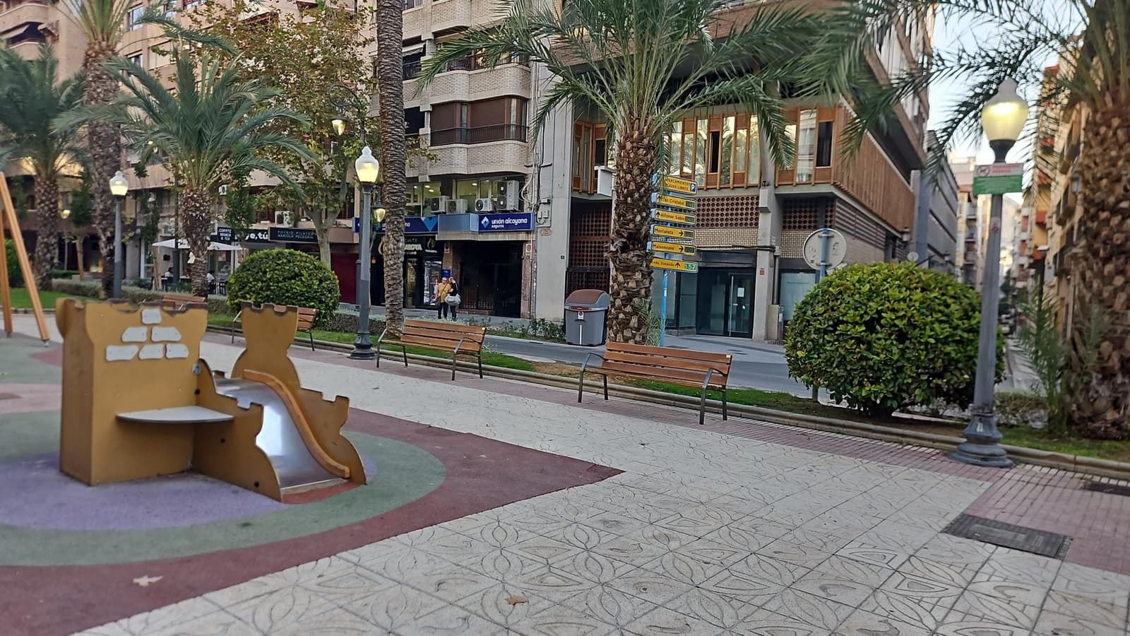 Commerciale in vendita in Alicante citta - 680.000 € (Rif: 9583377)