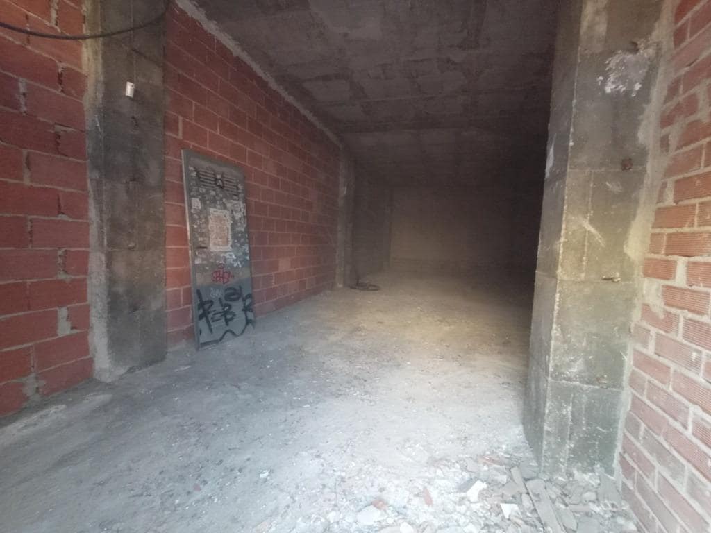 Local Commercial à vendre à Alicante ville - 132 000 € (Ref: 9583382)