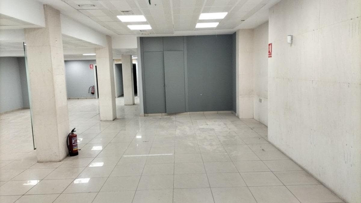 Comercial para venda em Alcoy / Alcoi - 269 000 € (Ref: 9583395)