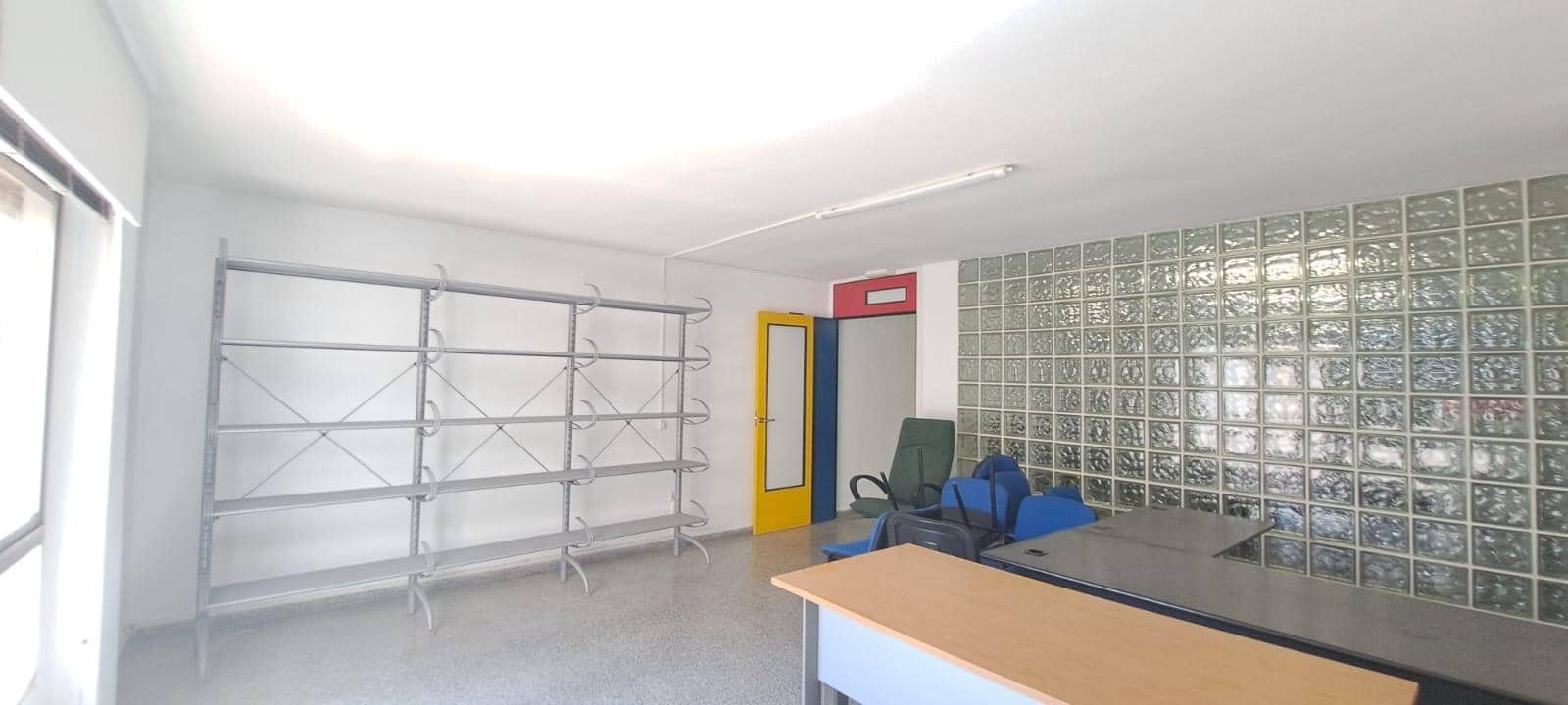 Bureau à vendre à Alicante ville - 100 000 € (Ref: 9583398)