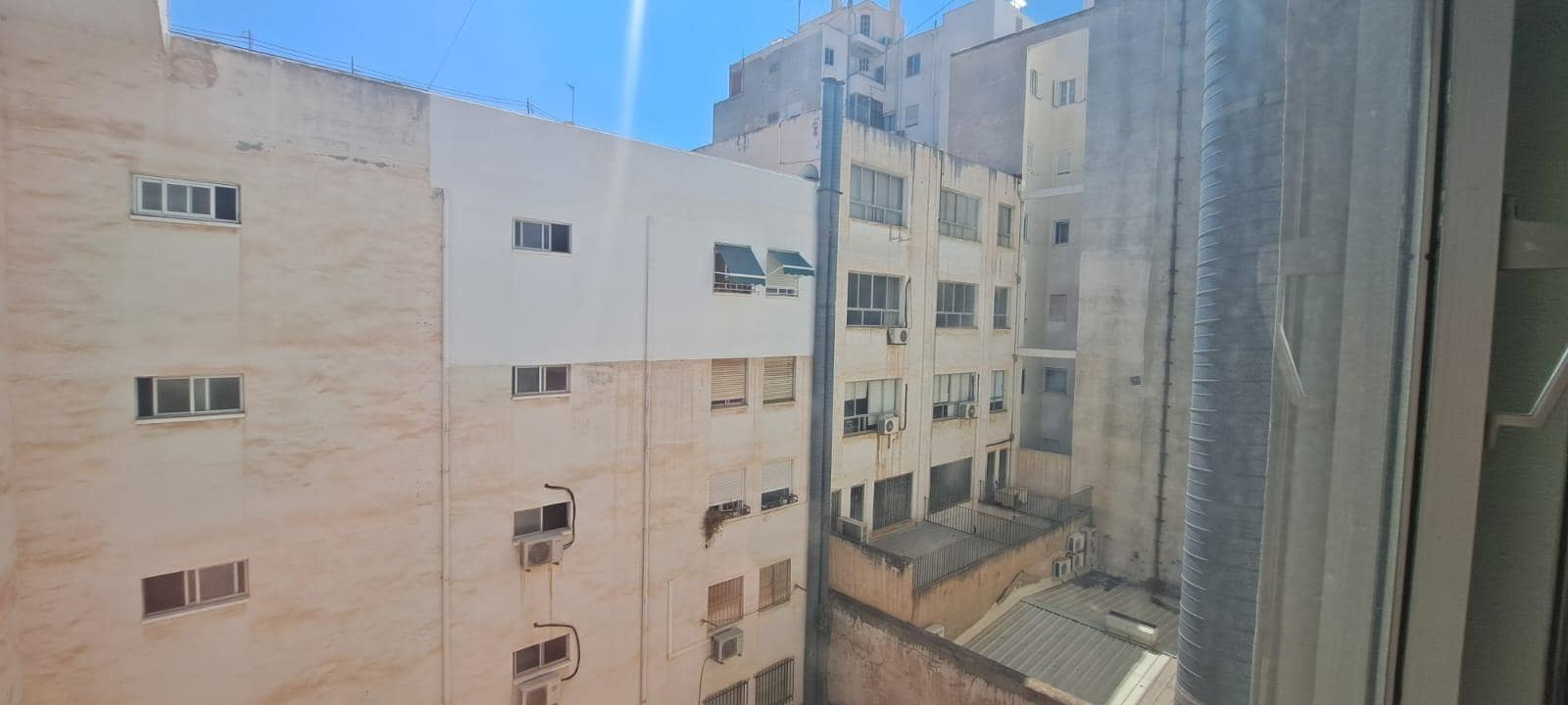 Bureau à vendre à Alicante ville - 100 000 € (Ref: 9583398)