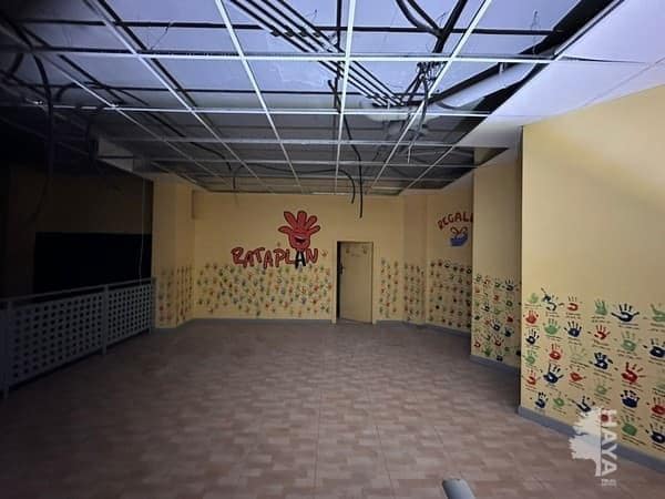 Commercial for sale in El Campello - € 141,000 (Ref: 9583411)