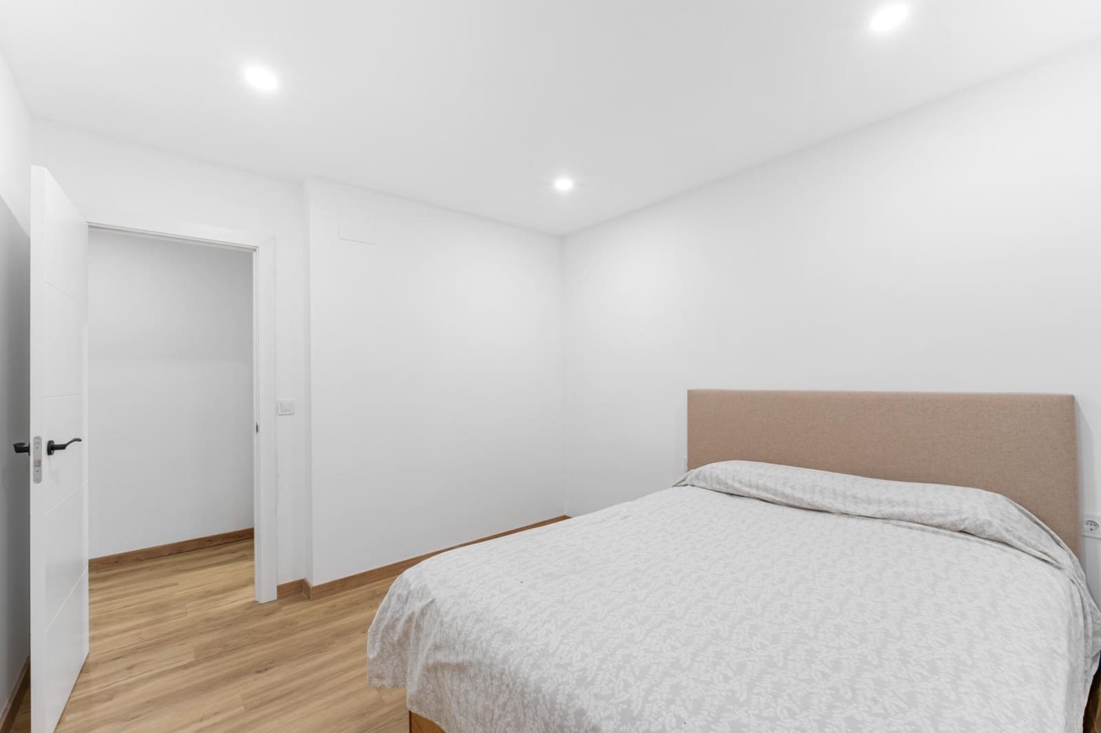 5 makuuhuone Asunto myytävänä paikassa Alicante kaupunki - 550 000 € (Ref: 9591256)