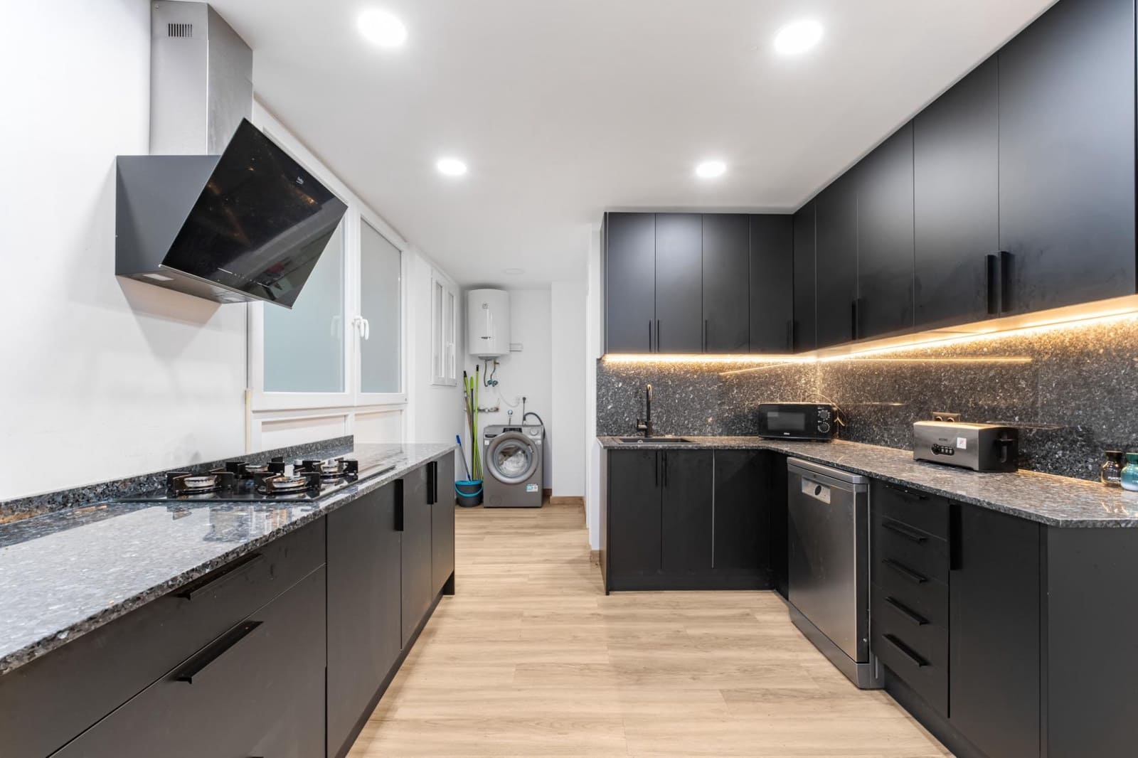 5 makuuhuone Asunto myytävänä paikassa Alicante kaupunki - 550 000 € (Ref: 9591256)