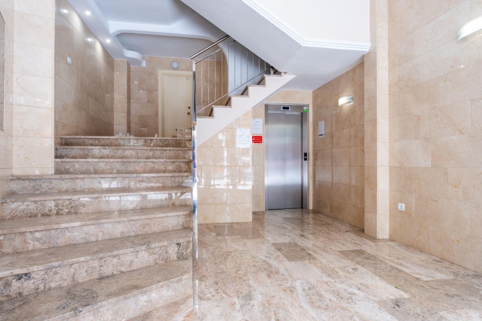 5 makuuhuone Asunto myytävänä paikassa Alicante kaupunki - 550 000 € (Ref: 9591256)