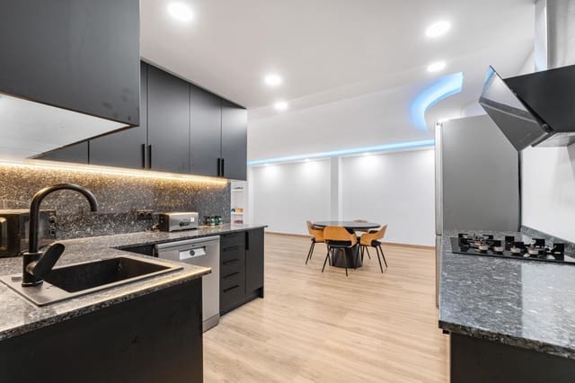 5 makuuhuone Asunto myytävänä paikassa Alicante kaupunki - 550 000 € (Ref: 9591256)