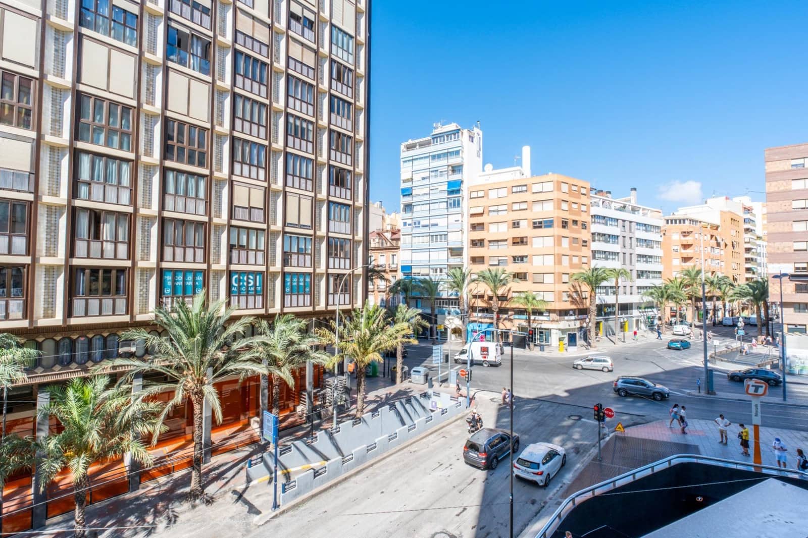 5 makuuhuone Asunto myytävänä paikassa Alicante kaupunki - 550 000 € (Ref: 9591256)