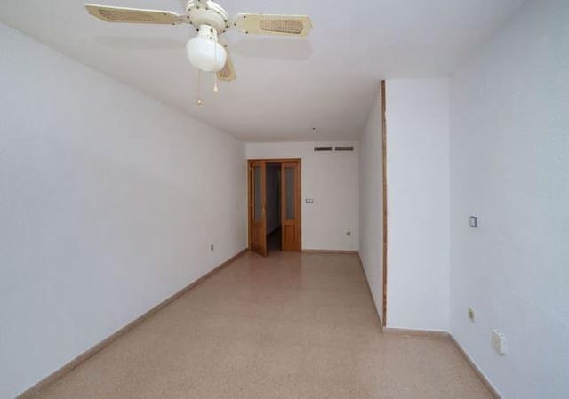 3 slaapkamer Flat te koop in Alicante stad met zwembad - € 280.000 (Ref: 9629951)