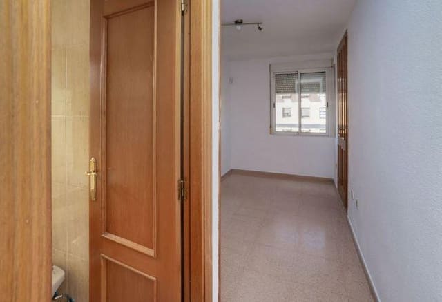 3 slaapkamer Flat te koop in Alicante stad met zwembad - € 280.000 (Ref: 9629951)