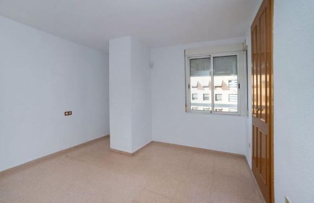 3 slaapkamer Flat te koop in Alicante stad met zwembad - € 280.000 (Ref: 9629951)