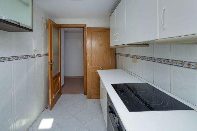 3 slaapkamer Flat te koop in Alicante stad met zwembad - € 280.000 (Ref: 9629951)