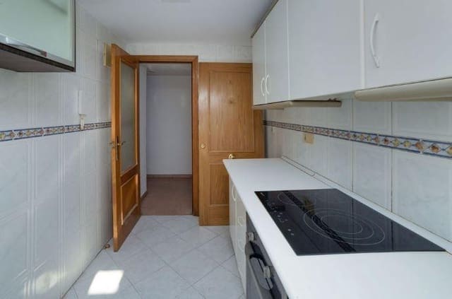 3 slaapkamer Flat te koop in Alicante stad met zwembad - € 280.000 (Ref: 9629951)