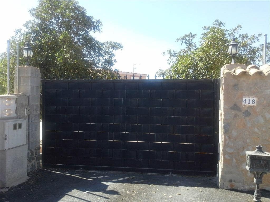 4 soveværelse Finca/Landehus til salg i Alicante by med swimmingpool - € 240.000 (Ref: 9651944)