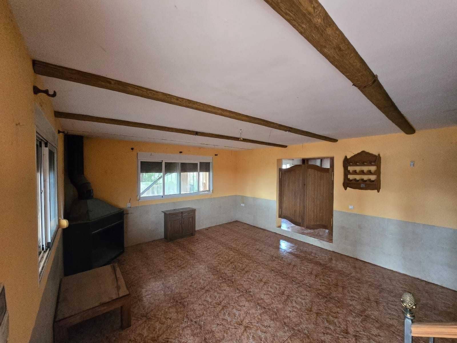 4 soveværelse Finca/Landehus til salg i Alicante by med swimmingpool - € 240.000 (Ref: 9651944)