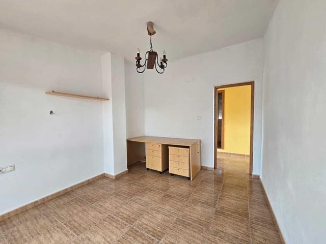 4 soverom Finca/Herregård til salgs i Alicante by med svømmebasseng - € 240 000 (Ref: 9651944)