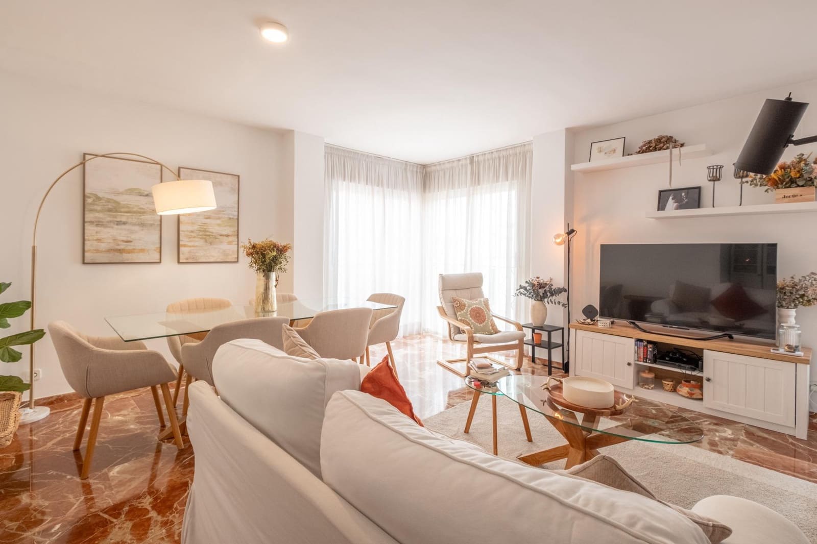 2 slaapkamer Flat te huur in Alicante stad - € 1.450 (Ref: 9656079)