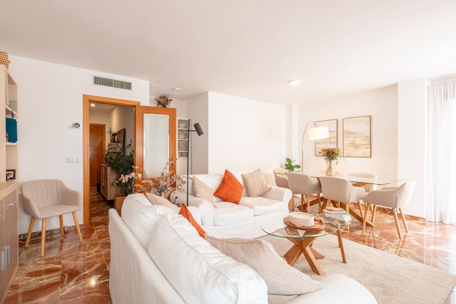 2 slaapkamer Flat te huur in Alicante stad - € 1.450 (Ref: 9656079)