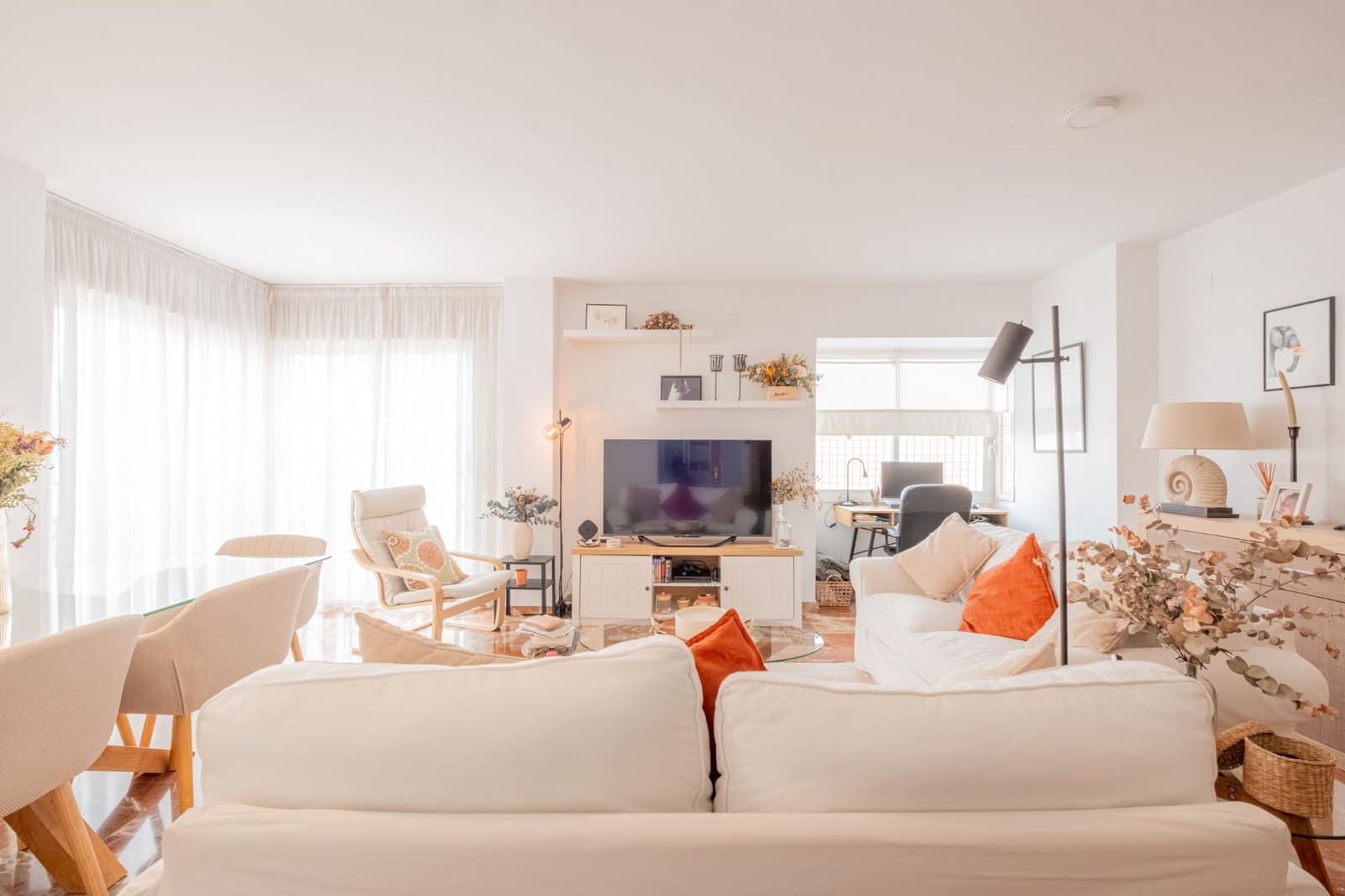 2 slaapkamer Flat te huur in Alicante stad - € 1.450 (Ref: 9656079)