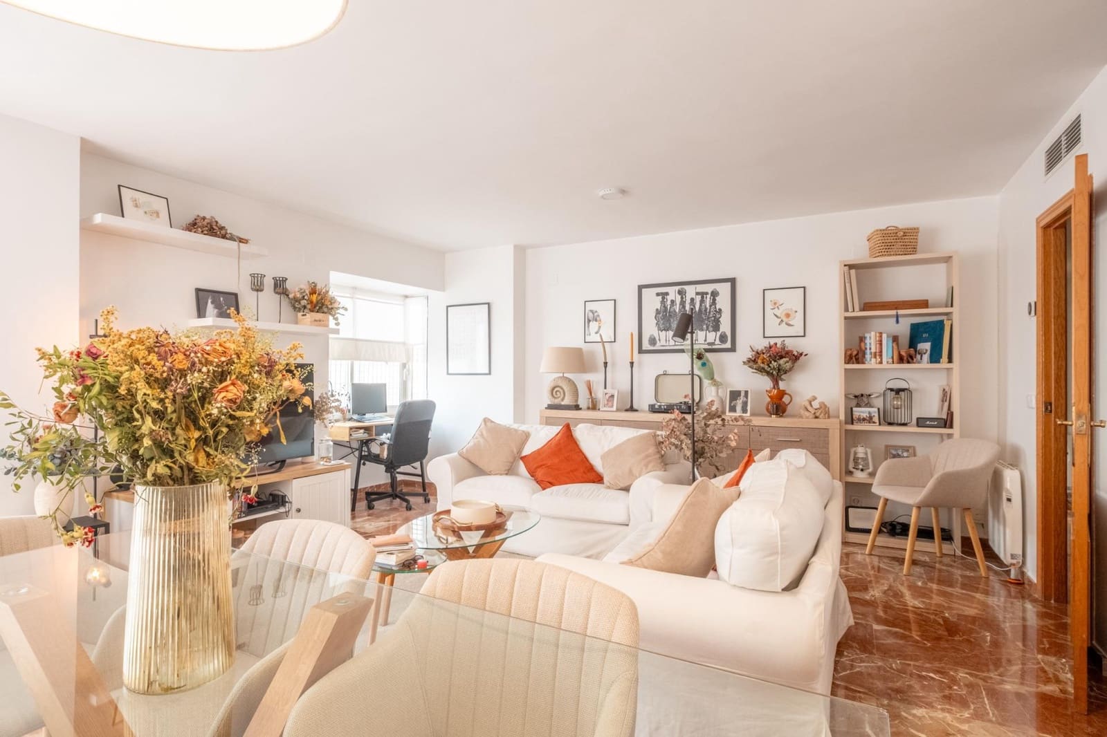 2 slaapkamer Flat te huur in Alicante stad - € 1.450 (Ref: 9656079)