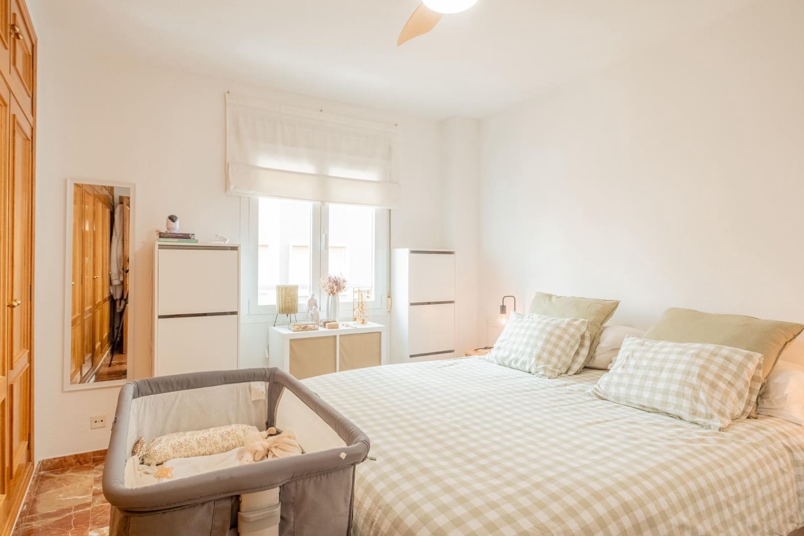 2 slaapkamer Flat te huur in Alicante stad - € 1.450 (Ref: 9656079)