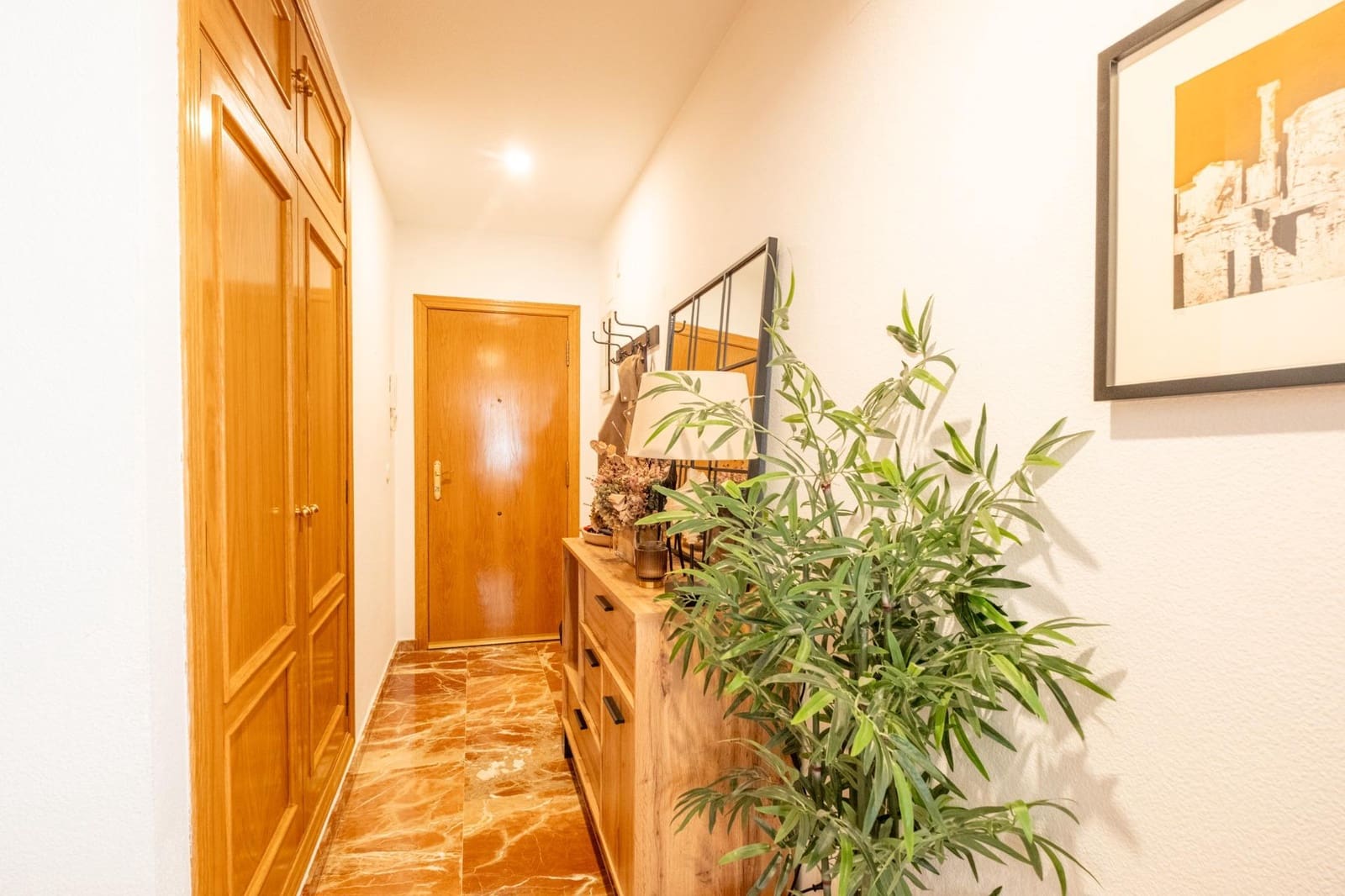 2 slaapkamer Flat te huur in Alicante stad - € 1.450 (Ref: 9656079)