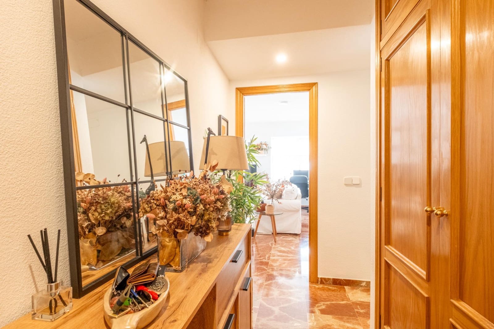 2 slaapkamer Flat te huur in Alicante stad - € 1.450 (Ref: 9656079)