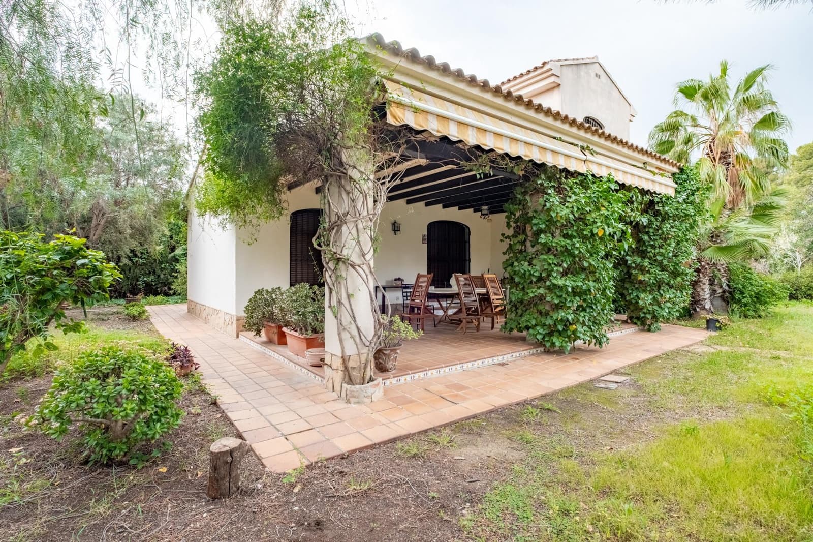 3 slaapkamer Villa te koop in Muchamiel / Mutxamel met zwembad garage - € 635.000 (Ref: 9674196)