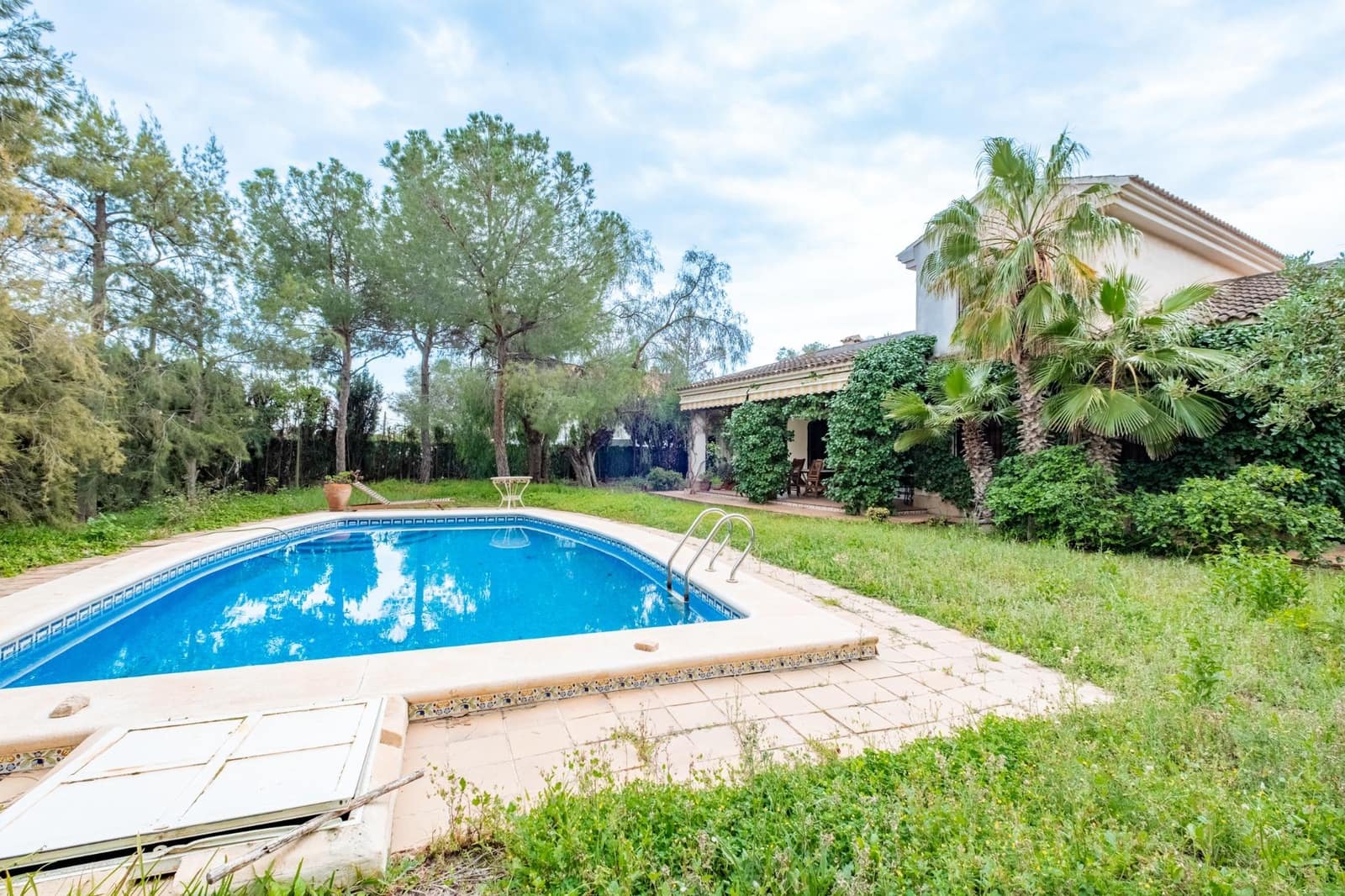 3 slaapkamer Villa te koop in Muchamiel / Mutxamel met zwembad garage - € 635.000 (Ref: 9674196)