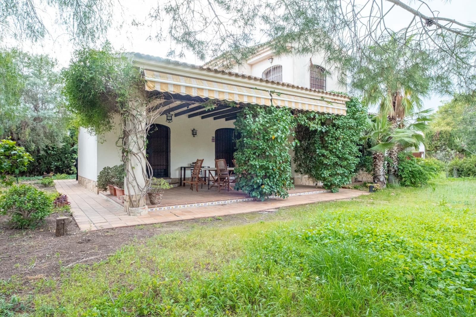 3 slaapkamer Villa te koop in Muchamiel / Mutxamel met zwembad garage - € 635.000 (Ref: 9674196)