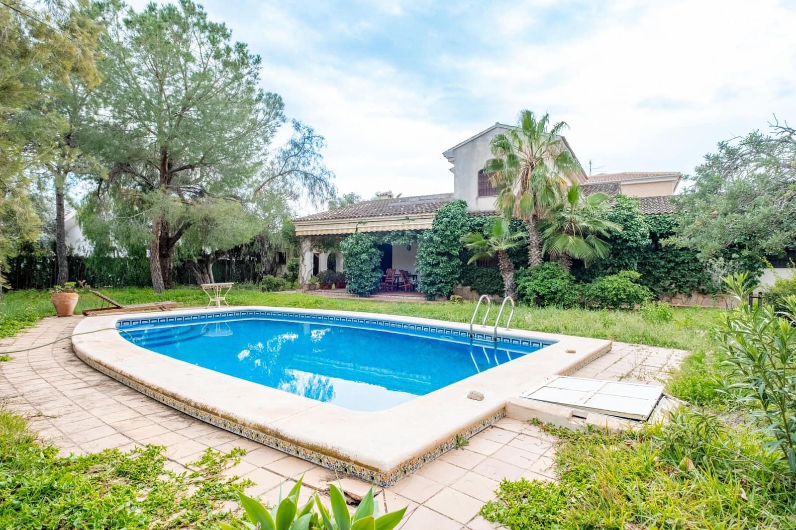 3 slaapkamer Villa te koop in Muchamiel / Mutxamel met zwembad garage - € 635.000 (Ref: 9674196)