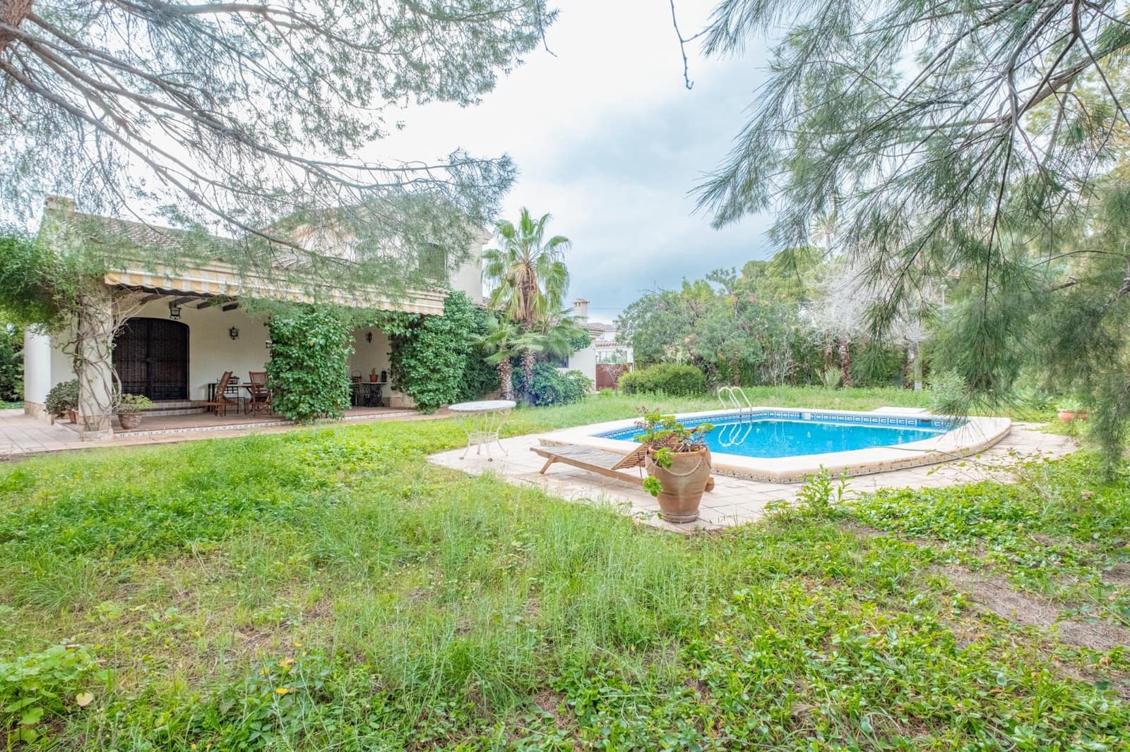 3 slaapkamer Villa te koop in Muchamiel / Mutxamel met zwembad garage - € 635.000 (Ref: 9674196)