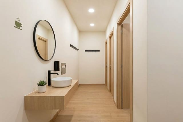 Hotel de 7 habitaciones en Orihuela en venta - 600.000 € (Ref: 9729325)