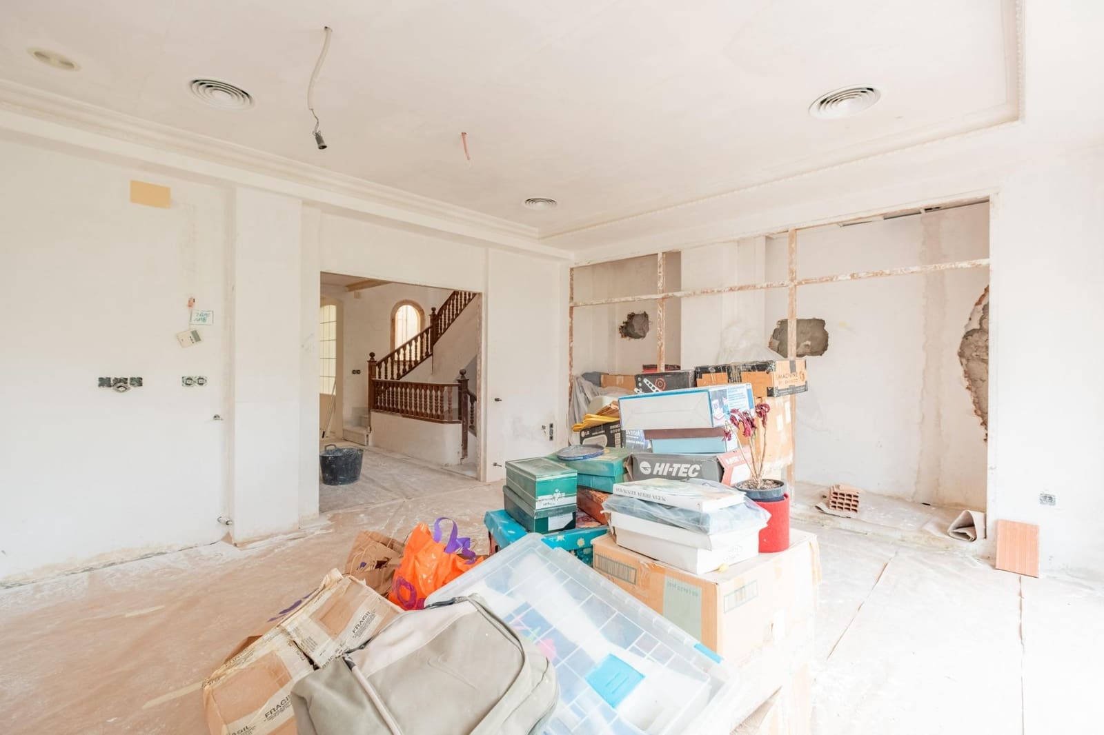 7 bedroom Hotel for sale in Orihuela - € 600,000 (Ref: 9729325)