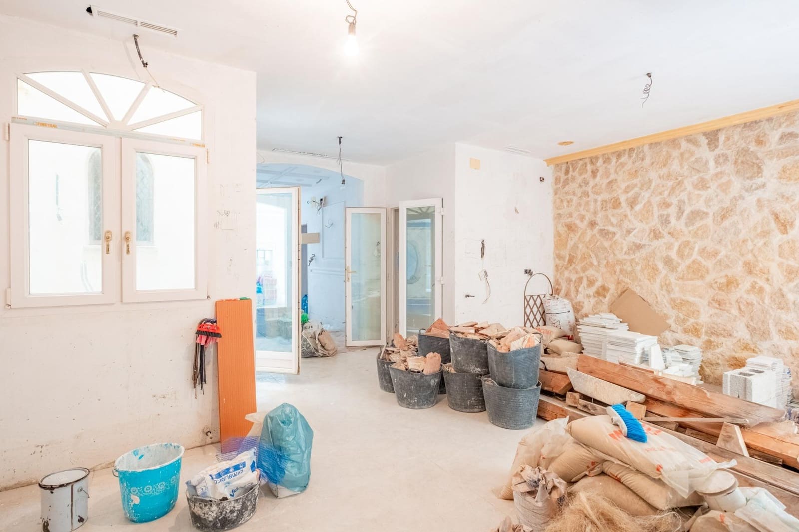 7 bedroom Hotel for sale in Orihuela - € 600,000 (Ref: 9729325)