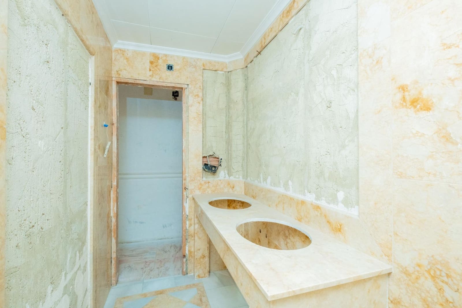 7 bedroom Hotel for sale in Orihuela - € 600,000 (Ref: 9729325)