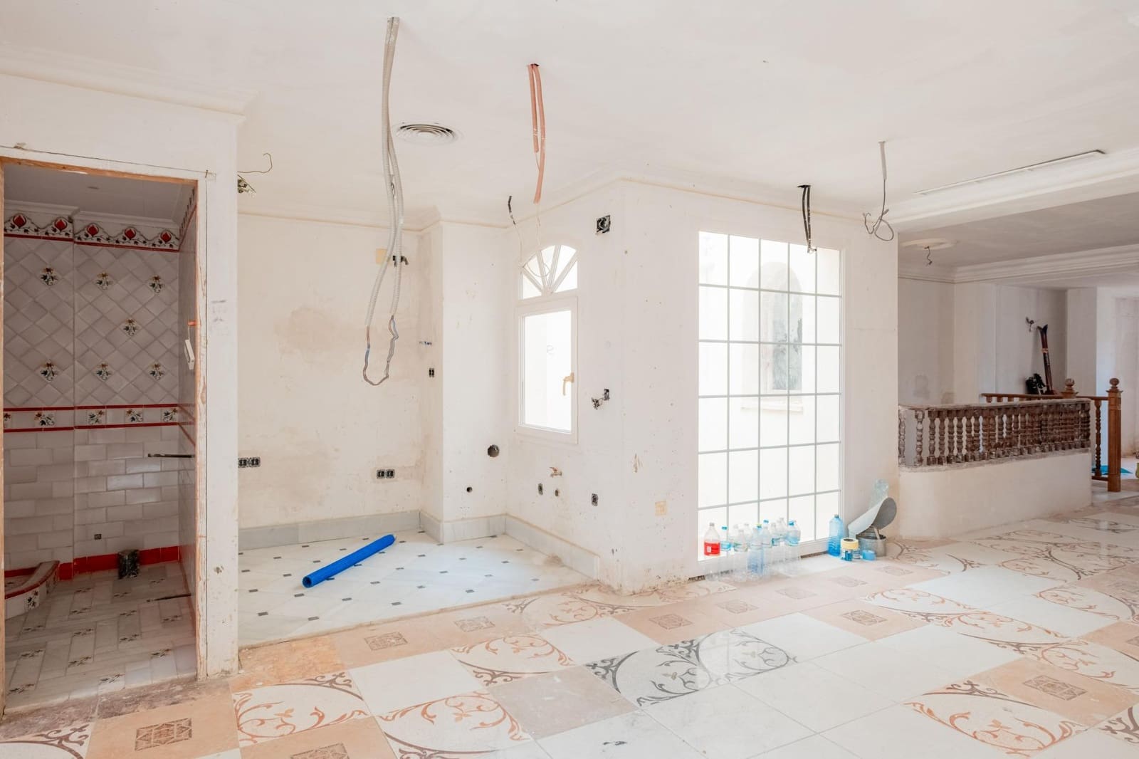 7 bedroom Hotel for sale in Orihuela - € 600,000 (Ref: 9729325)