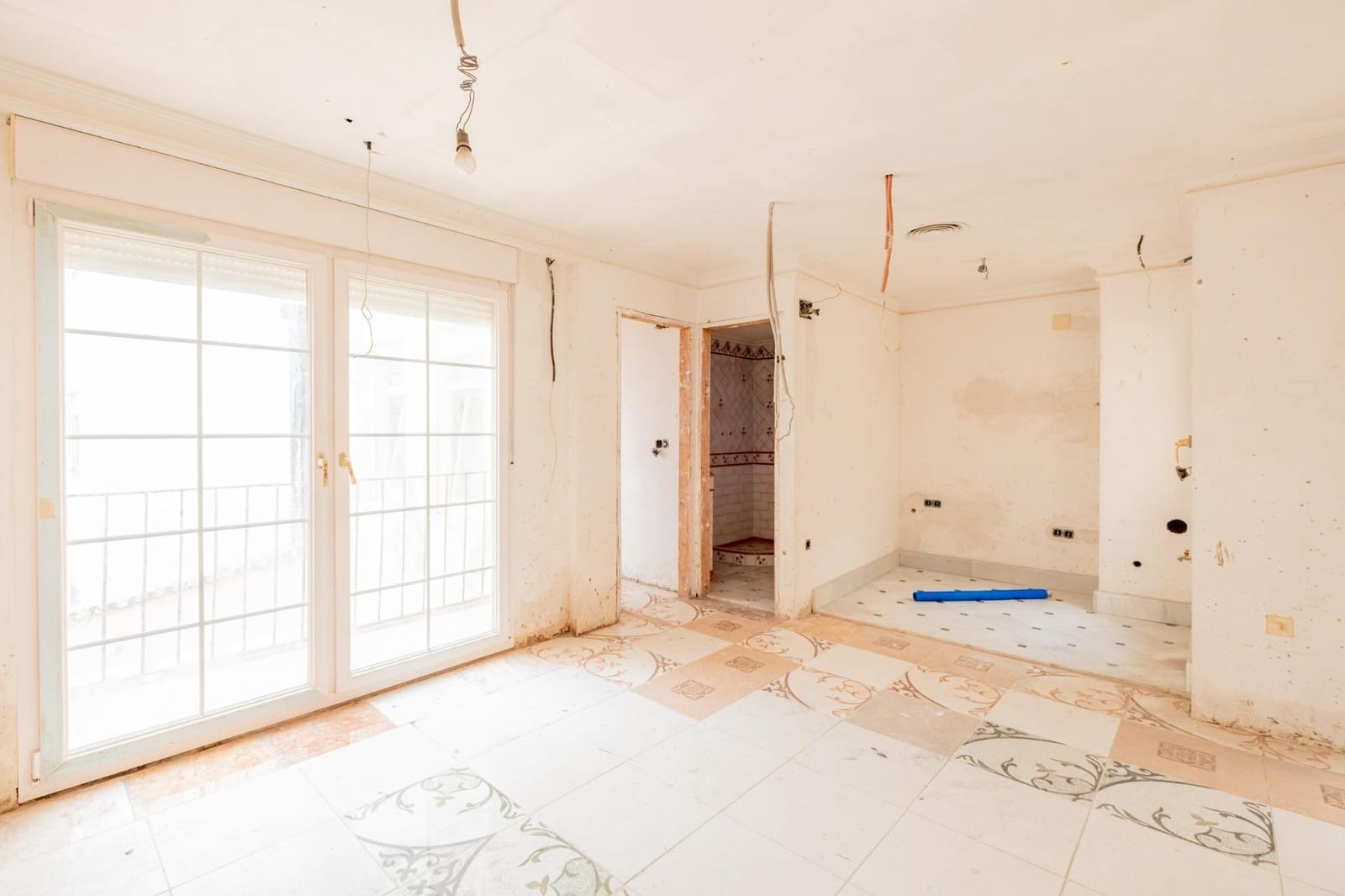 7 bedroom Hotel for sale in Orihuela - € 600,000 (Ref: 9729325)