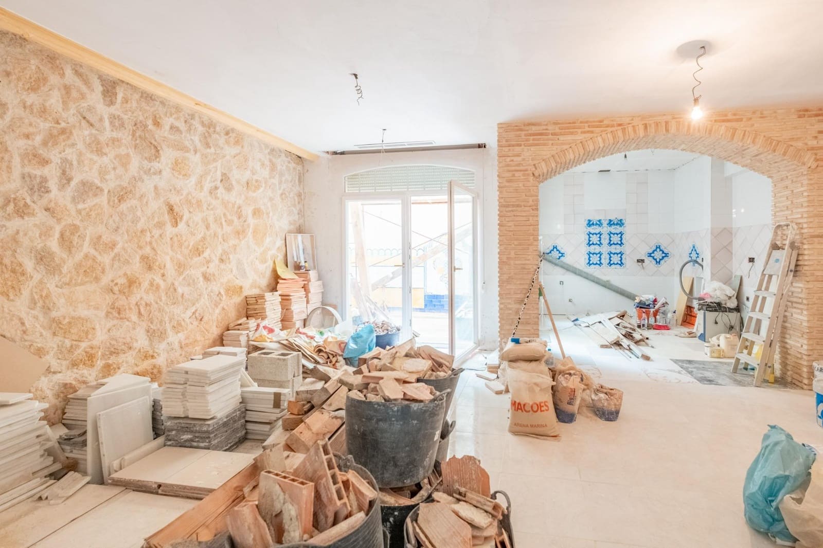 7 bedroom Hotel for sale in Orihuela - € 600,000 (Ref: 9729325)