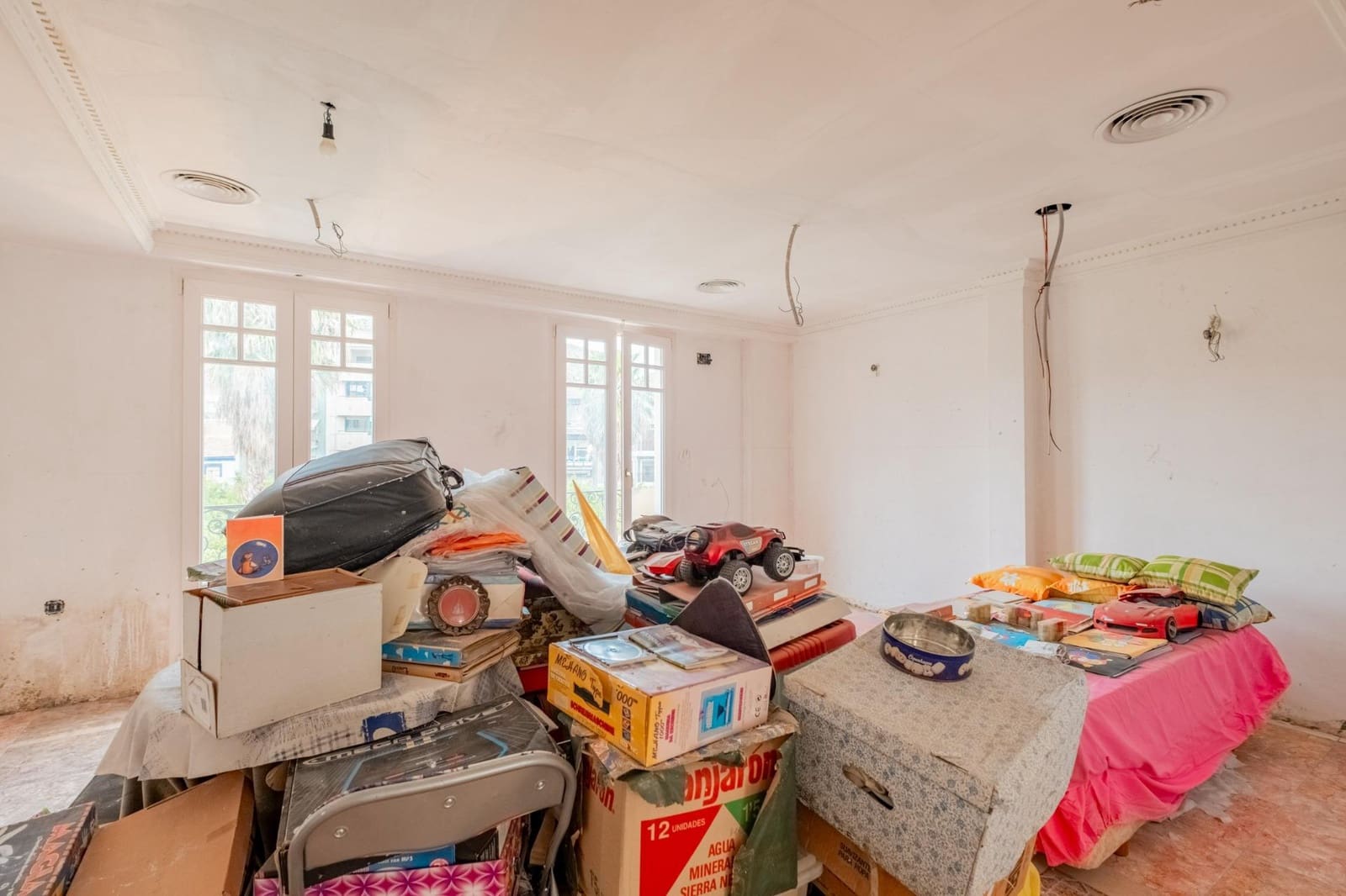 7 bedroom Hotel for sale in Orihuela - € 600,000 (Ref: 9729325)