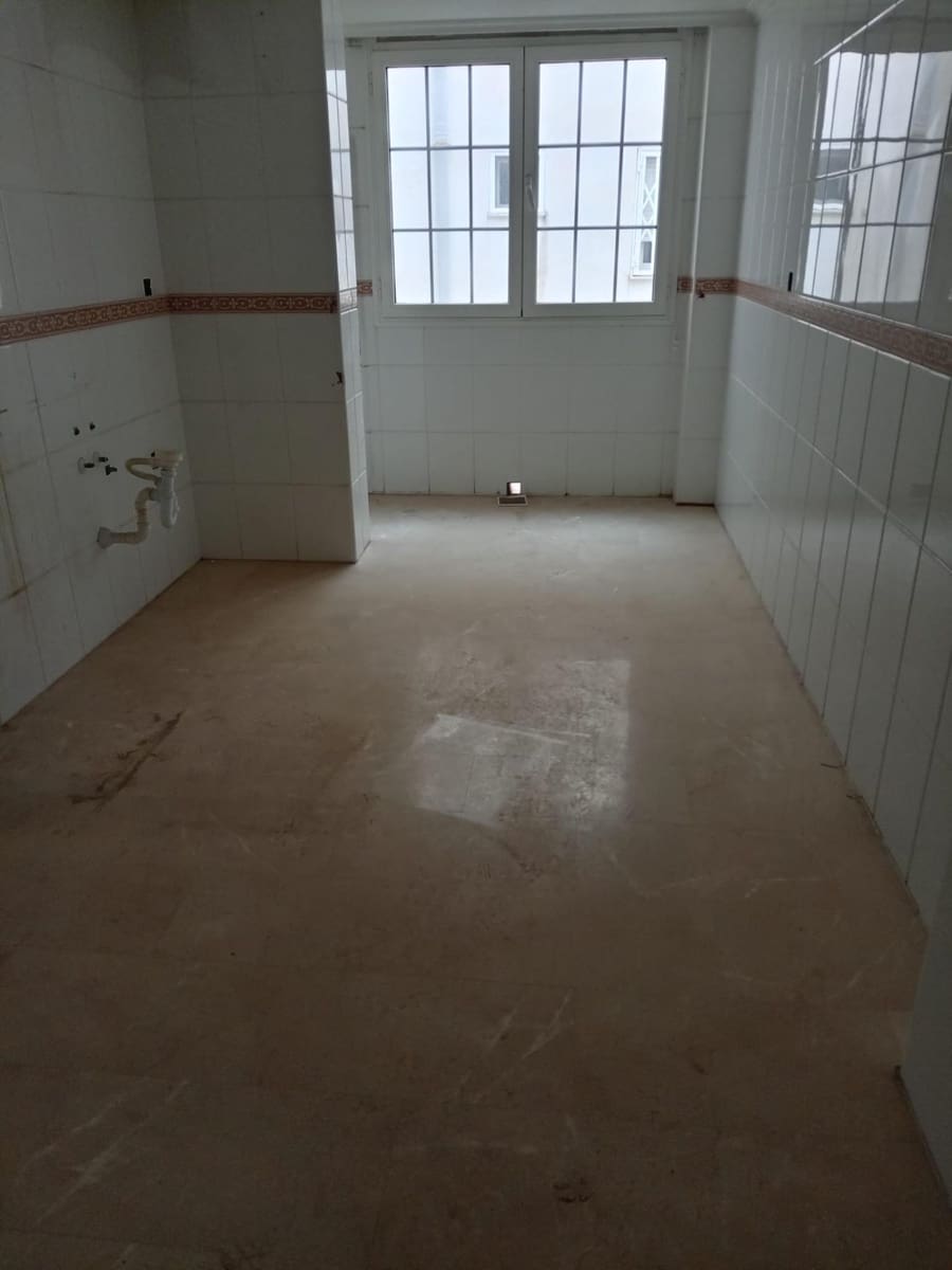 4 bedroom Flat for sale in Elche / Elx - € 179,900 (Ref: 9744132)