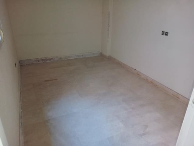 4 sovrum Lägenhet till salu i Elche / Elx - 179 900 € (Ref: 9744132)